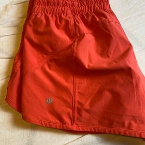 Lululemon track that shorts